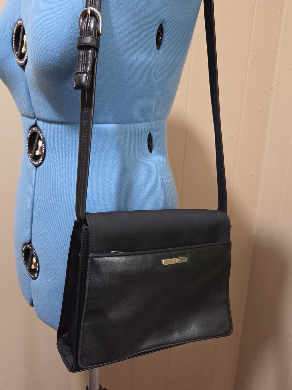 Nine West Accessories Black Crossbody Shoulder Bag - Classic Everyday Style